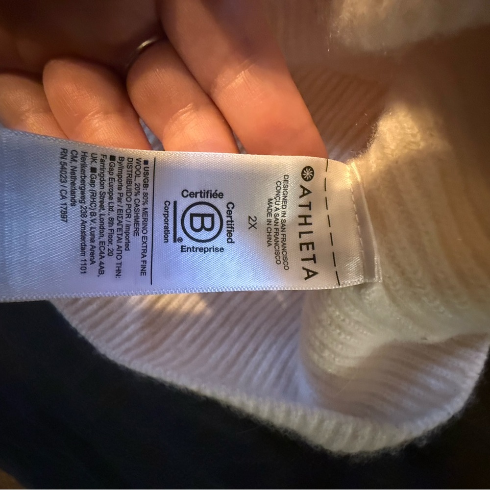 Athleta Alpine Sweater - Picture 3 of 4